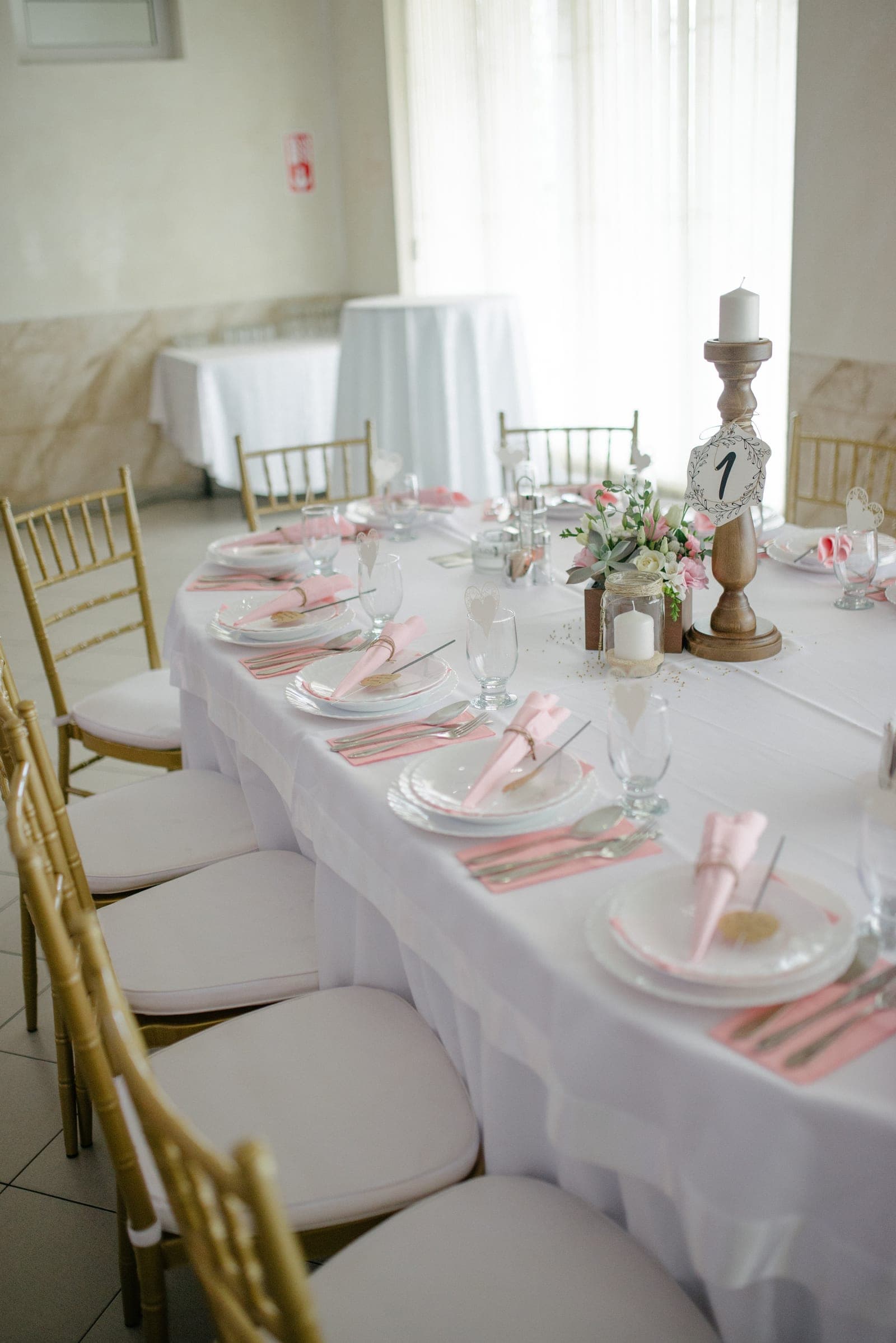 Table decor for the partner reception
